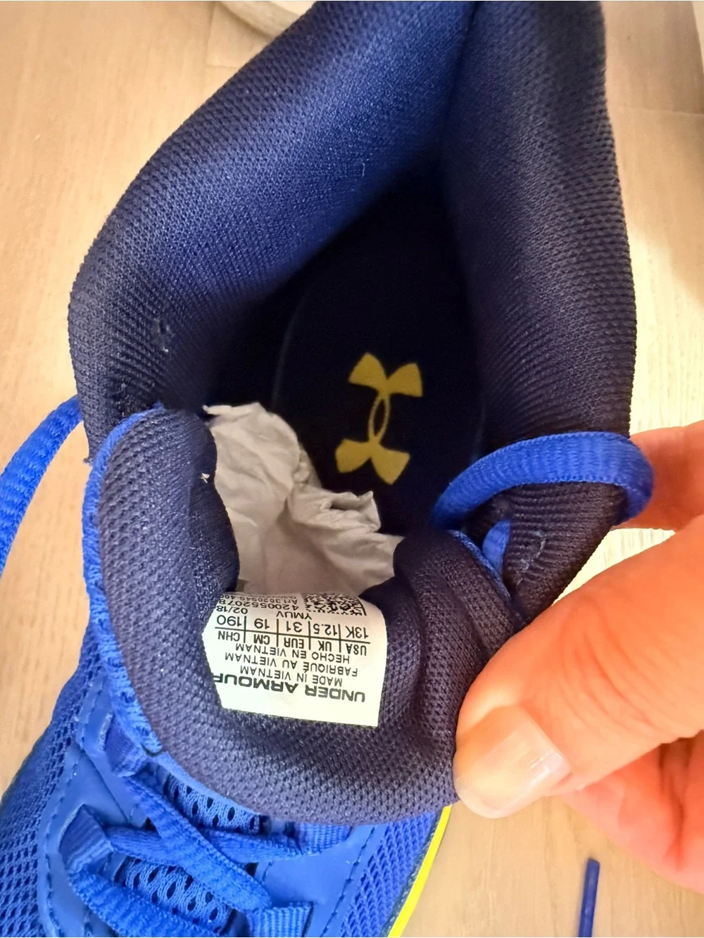 Under Armour Kids Basketball Shoes – Youth Size 13K – Brand New in Box